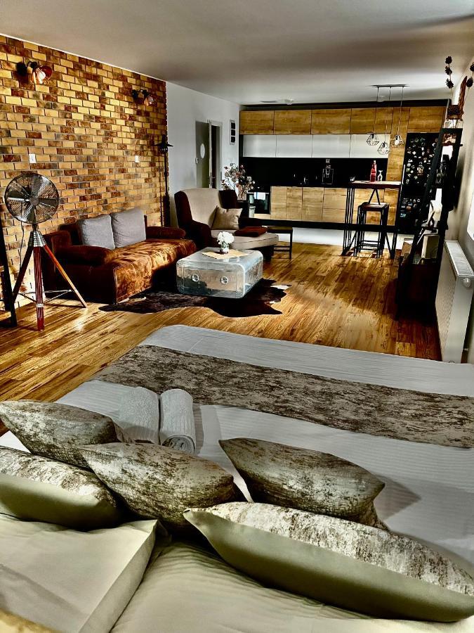 Underground Apartment Bratislava-Nivy מראה חיצוני תמונה