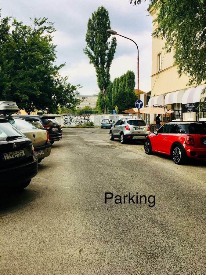 Underground Apartment Bratislava-Nivy מראה חיצוני תמונה